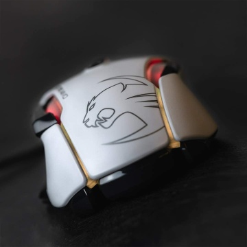 Roccat Kone AIMO Gaming Maus optischer Owl-Eye Sensor 12.000 DPI RGB AIMO LED Beleuchtung – Bild 2