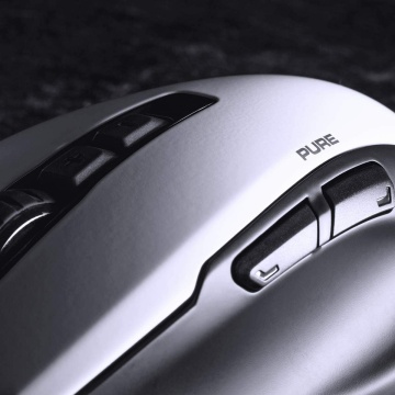 ROCCAT Kone Pure Optical Owl Eye Core Performance RGB Gaming Maus Optischer Sensor 12000 dpi RGB Beleuchtung weiß – Bild 5
